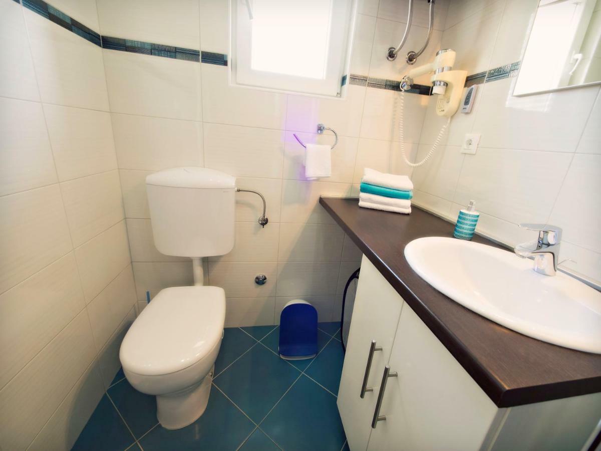 Apartmani Fortuna Zlarin Kültér fotó