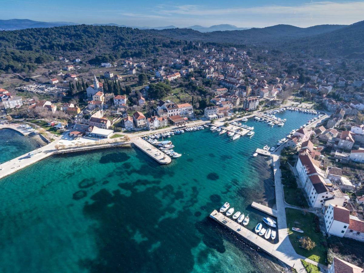 Apartmani Fortuna Zlarin Kültér fotó